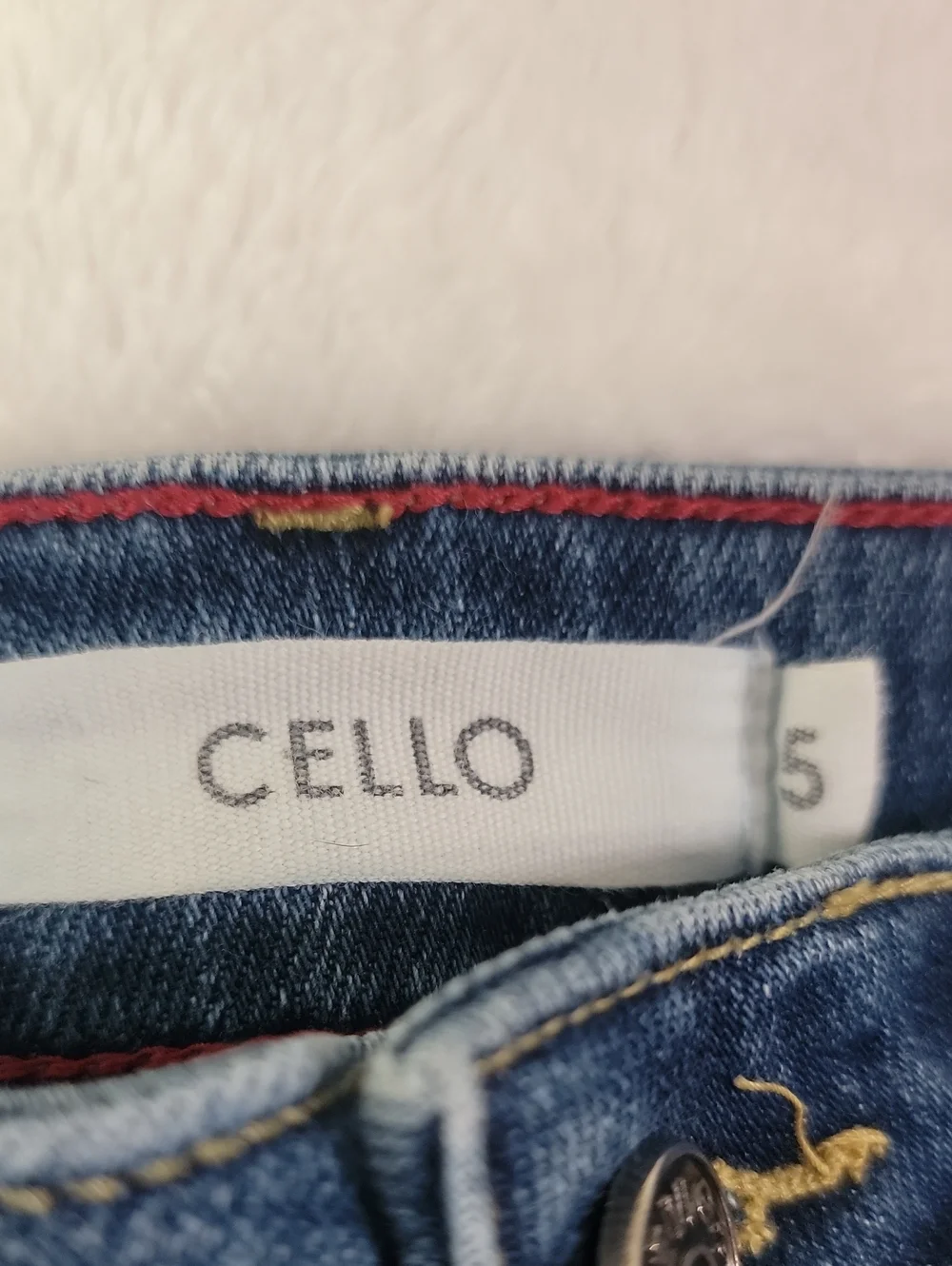 Cello Distressed Jean Shorts With Frayed Hem Size 5